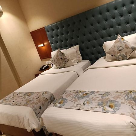 Sk Lords Inn Ahmedabad Ngoại thất bức ảnh