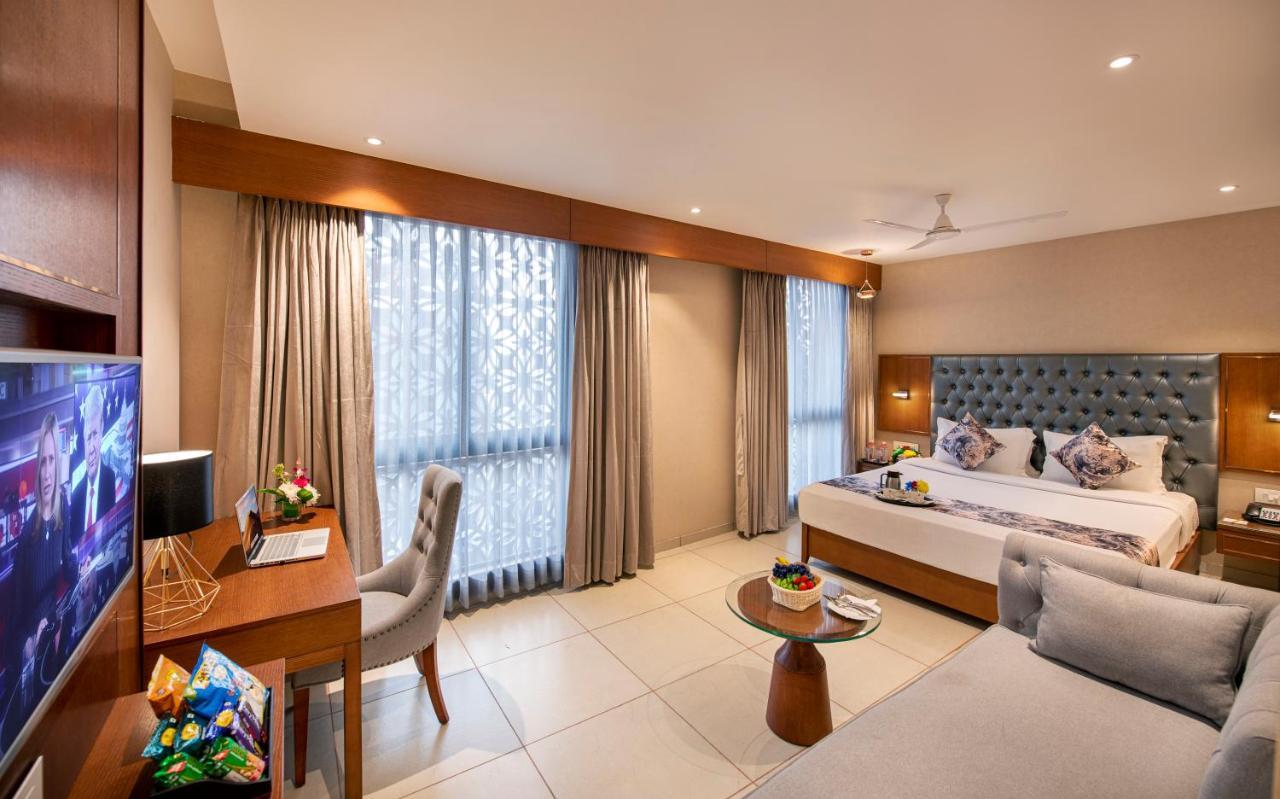 Sk Lords Inn Ahmedabad Ngoại thất bức ảnh