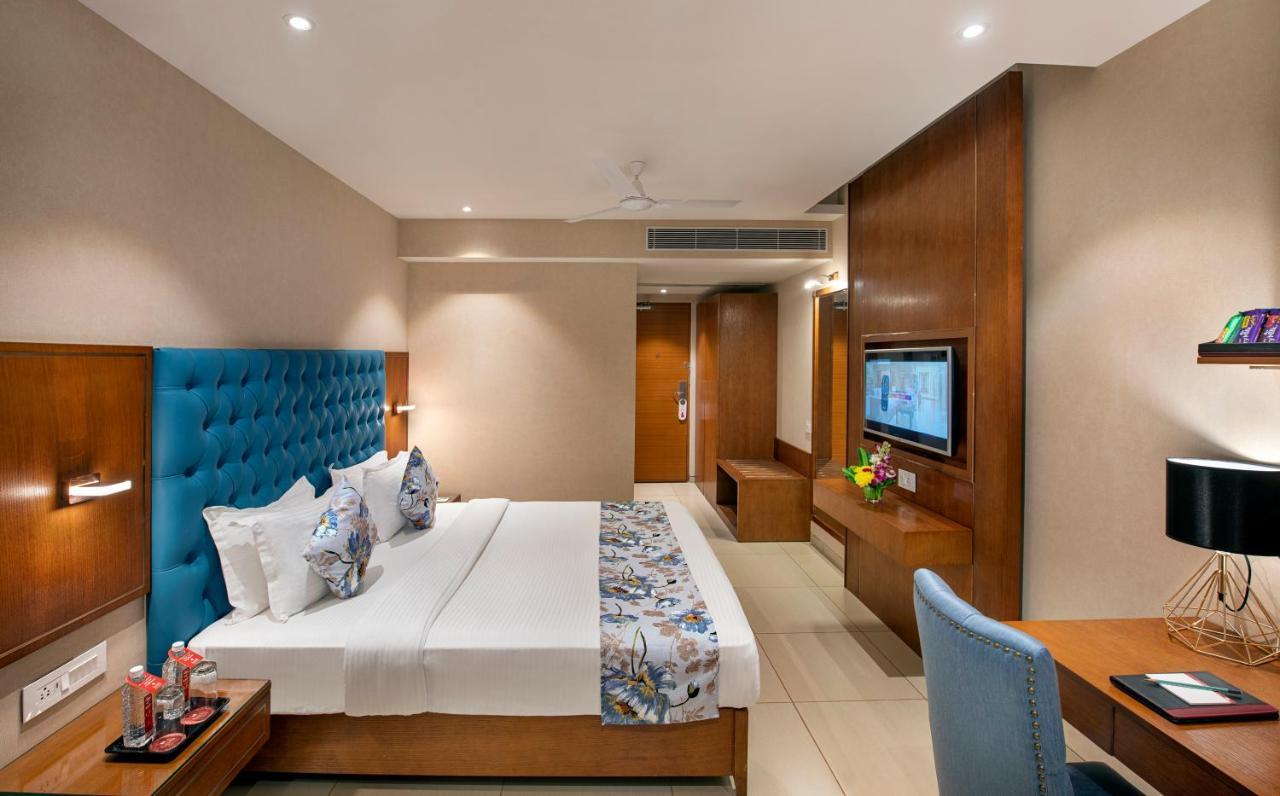 Sk Lords Inn Ahmedabad Ngoại thất bức ảnh